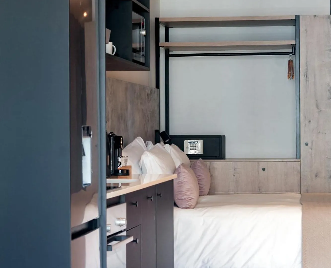 Home Suite Hotels Station House Cape Town